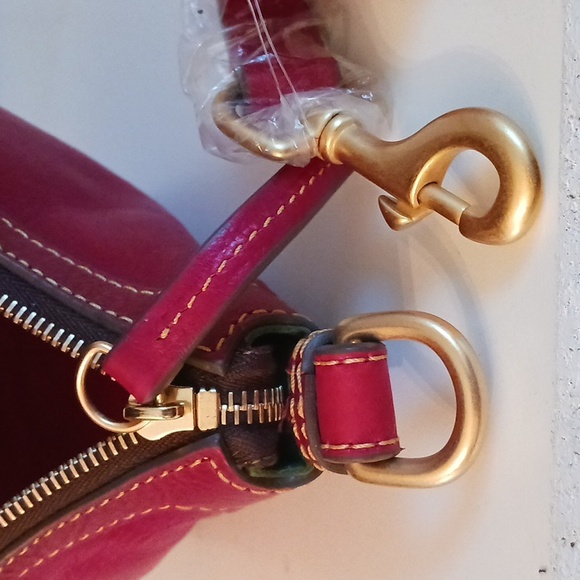 Dooney & Bourke Nwt Red Hobo Cross Body Bag. - Picture 6 of 13